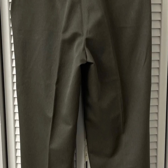 EUC Men’s Dress Pants (34 x 32) - Picture 6 of 6